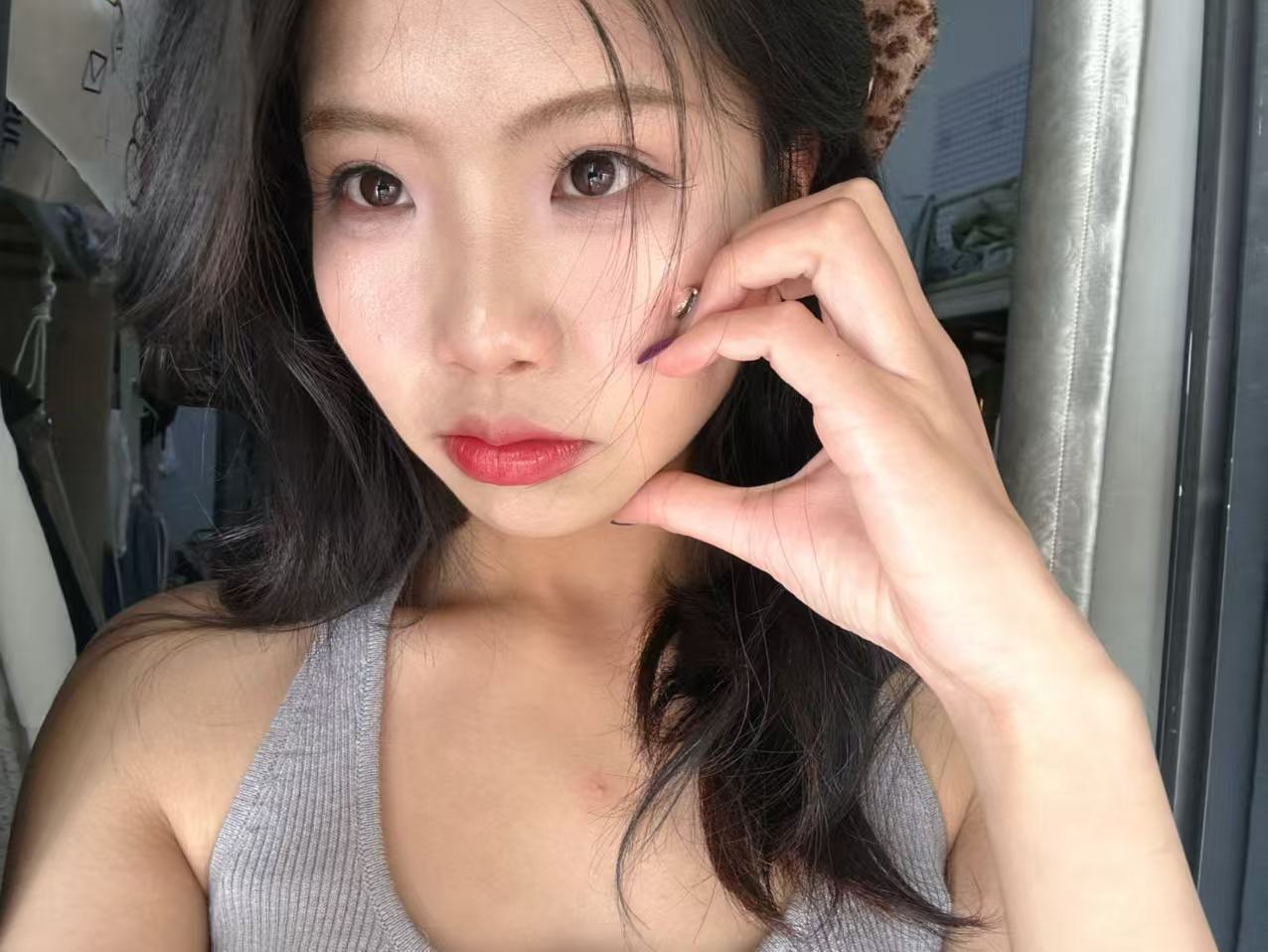 W18