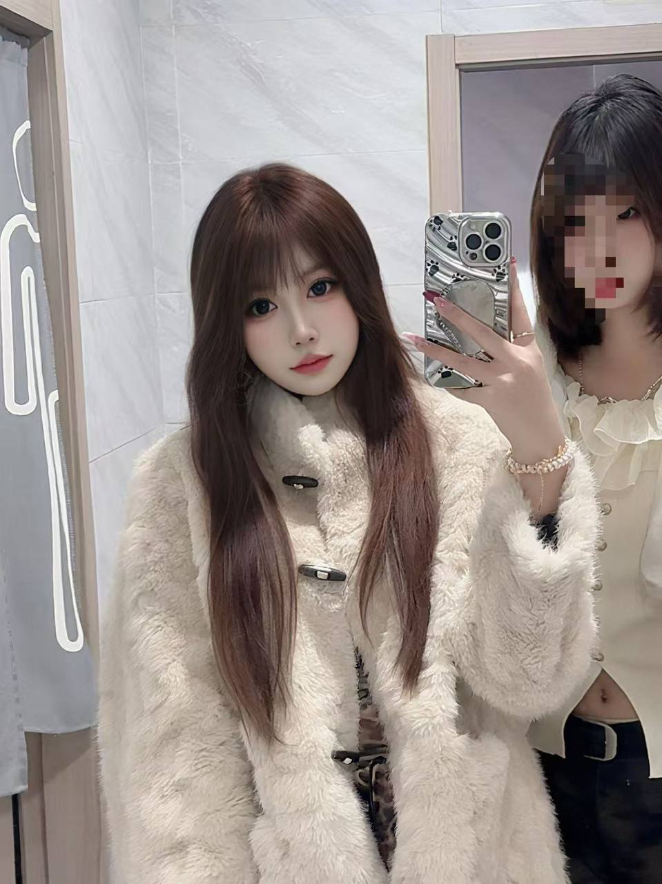 大H