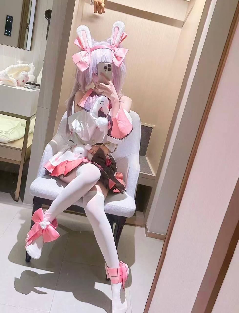 喵 w少小美