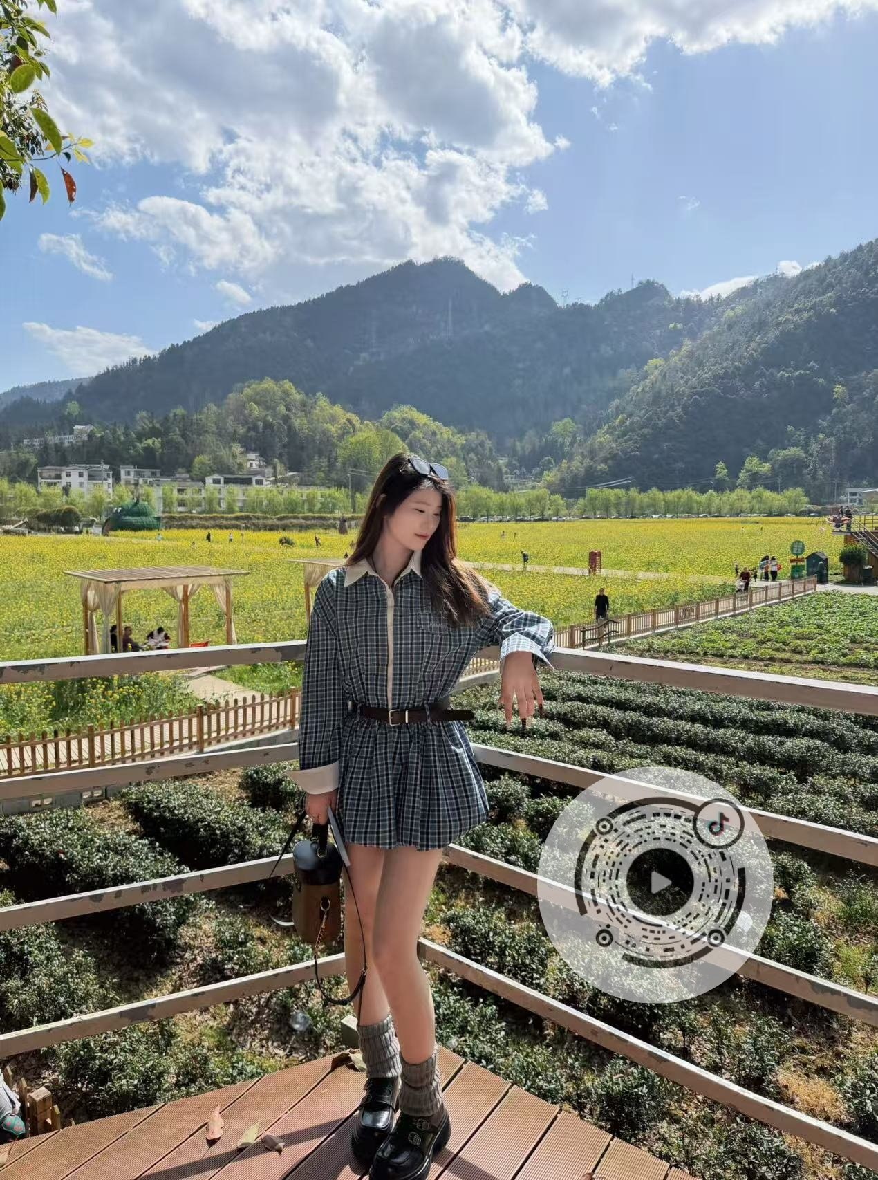 李依依
