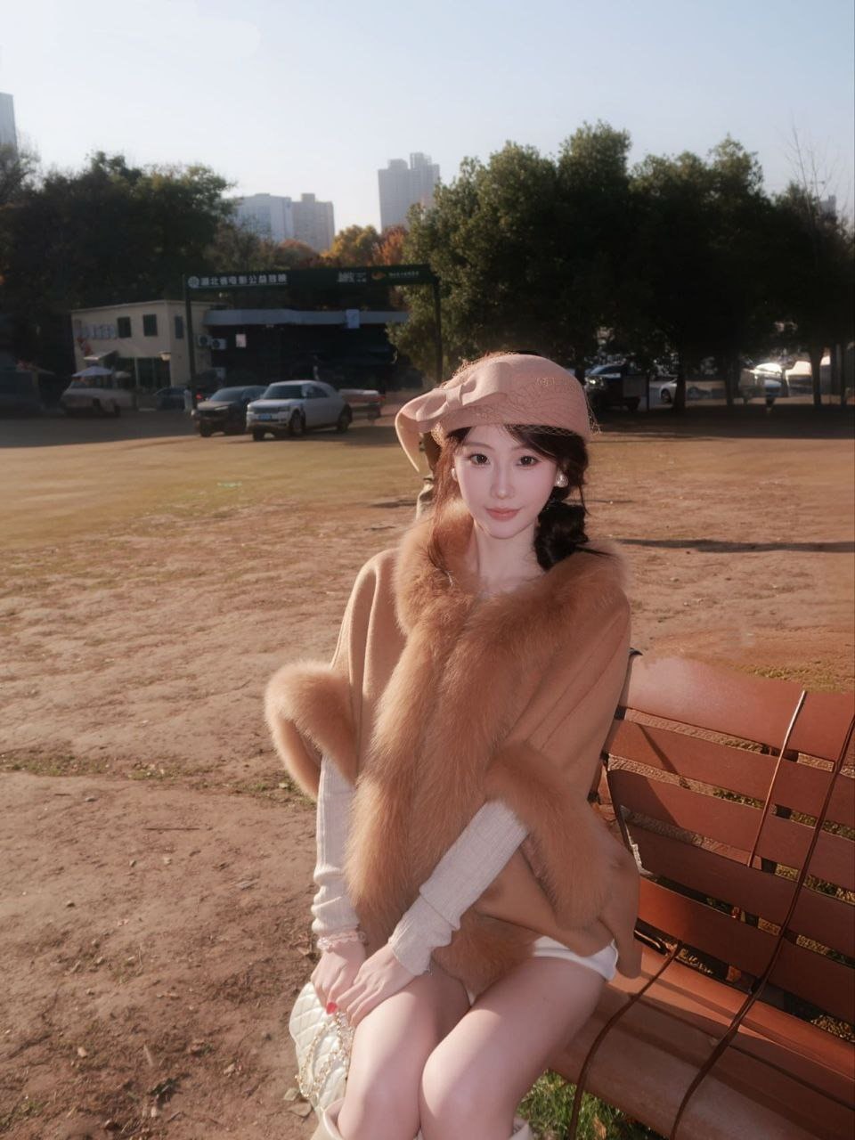 GD427 211女大 冷白皮 筷子腿 妈生脸 白虎 一线天 三点粉