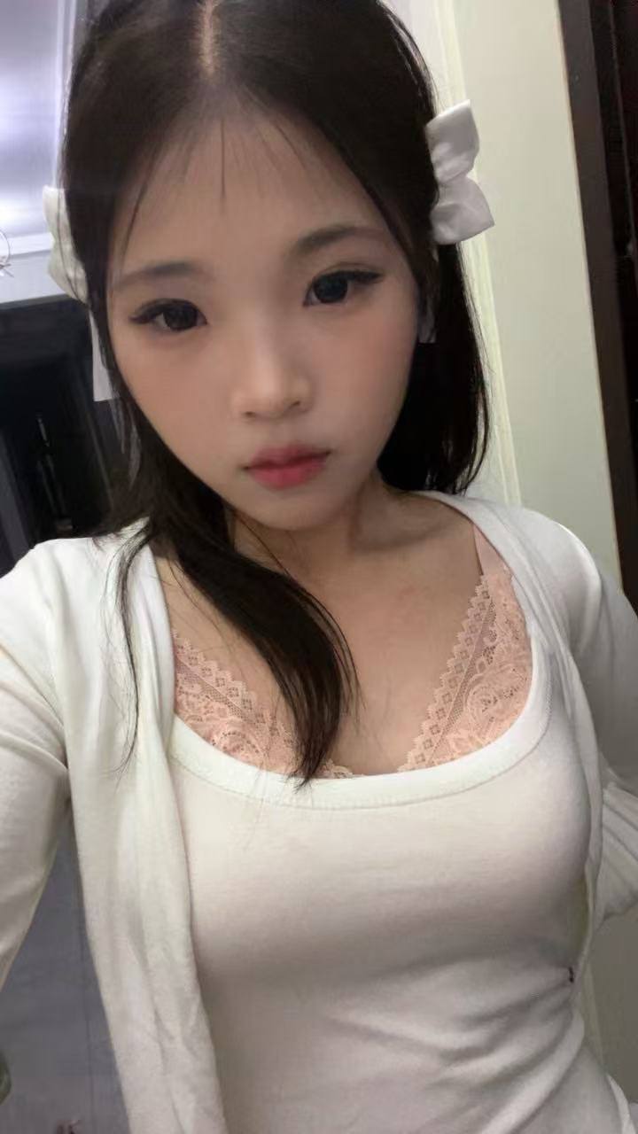 彤彤
