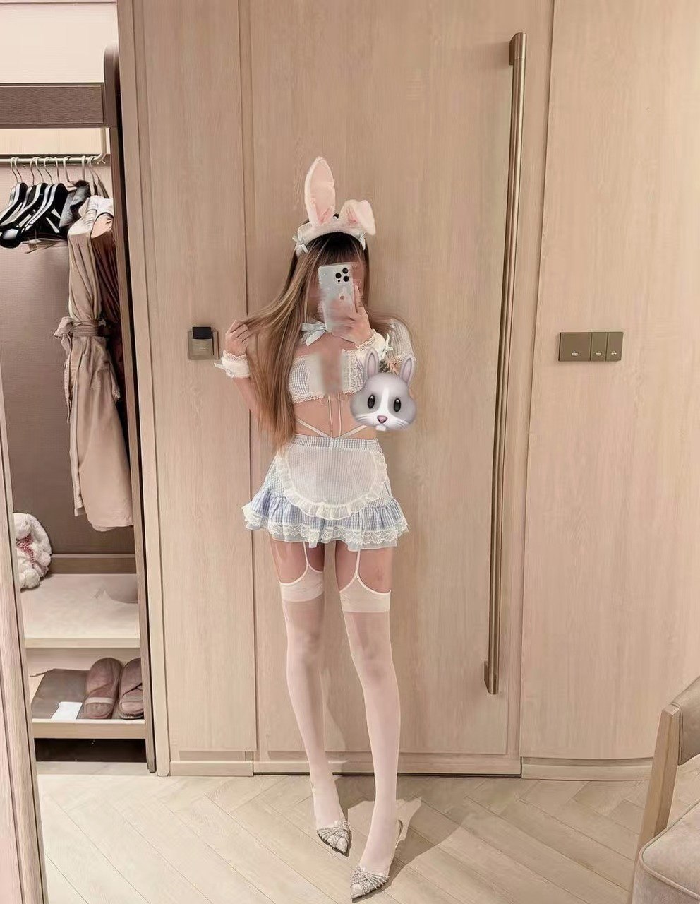 小晴 w少小美