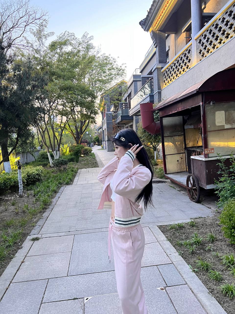 妮可 w少小美