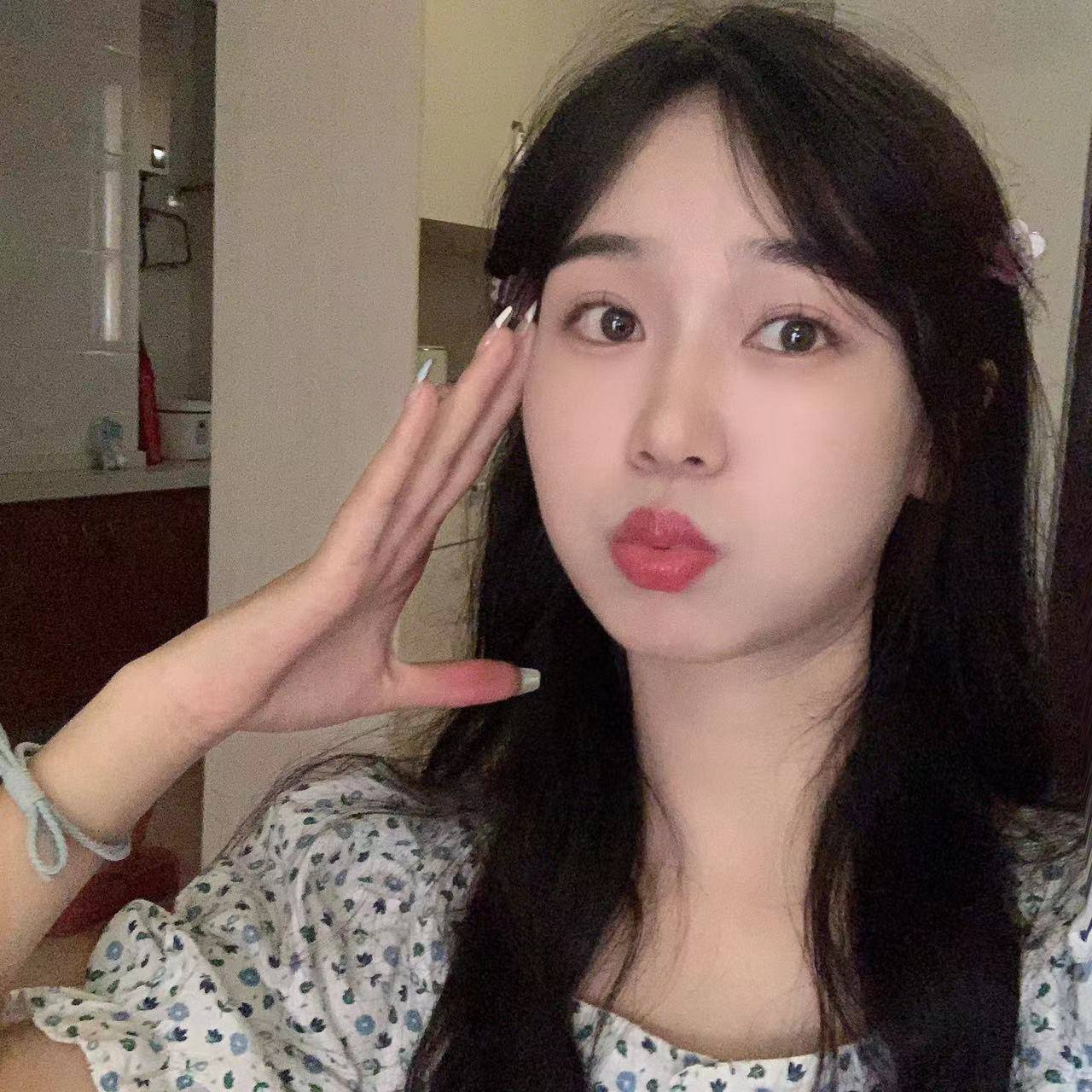 Cyy w少小美