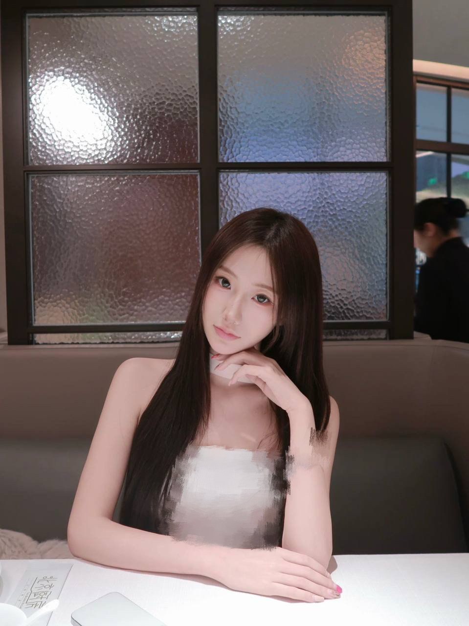 莹莹