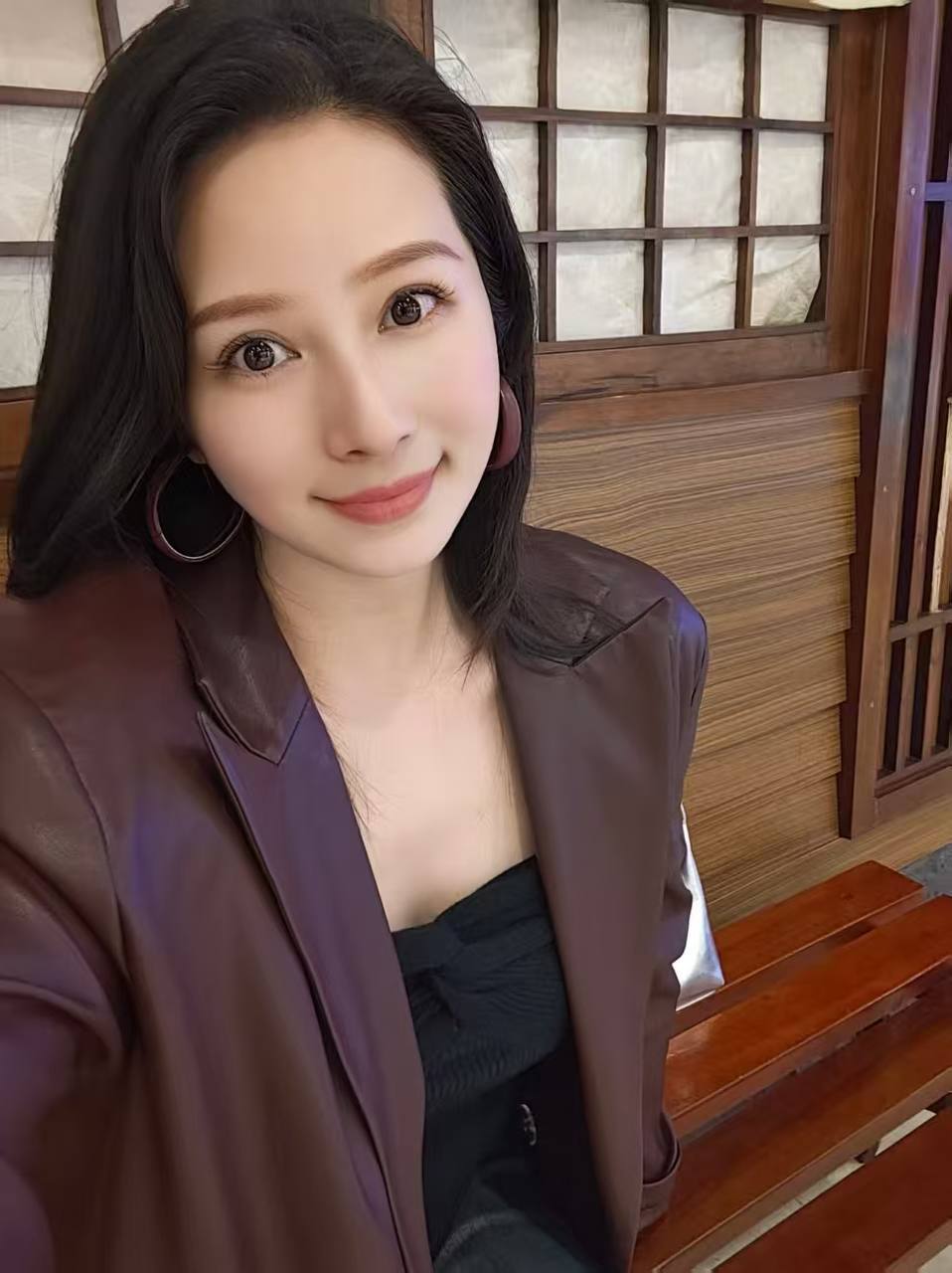 佳佳