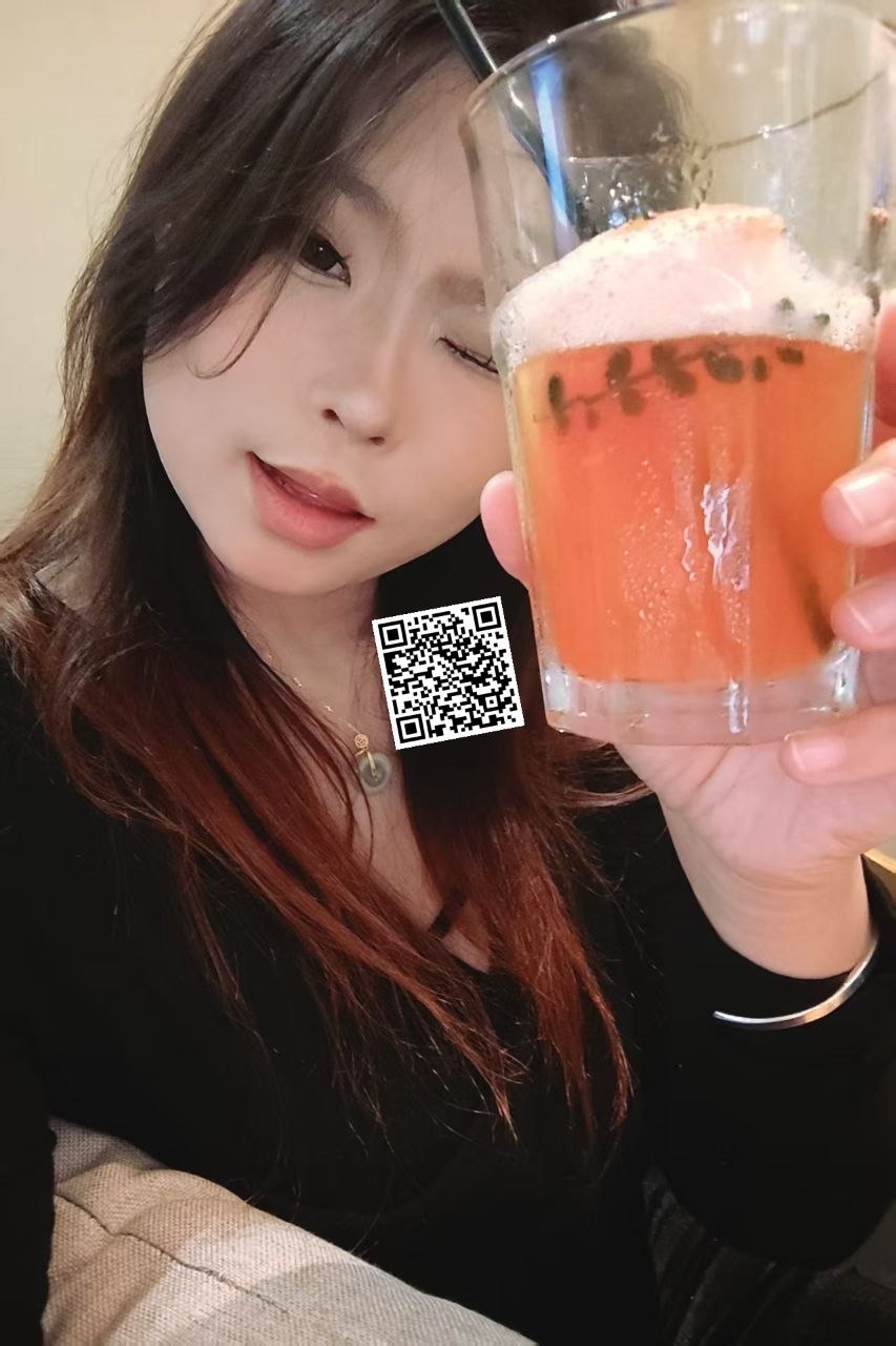 菲尼斯W2