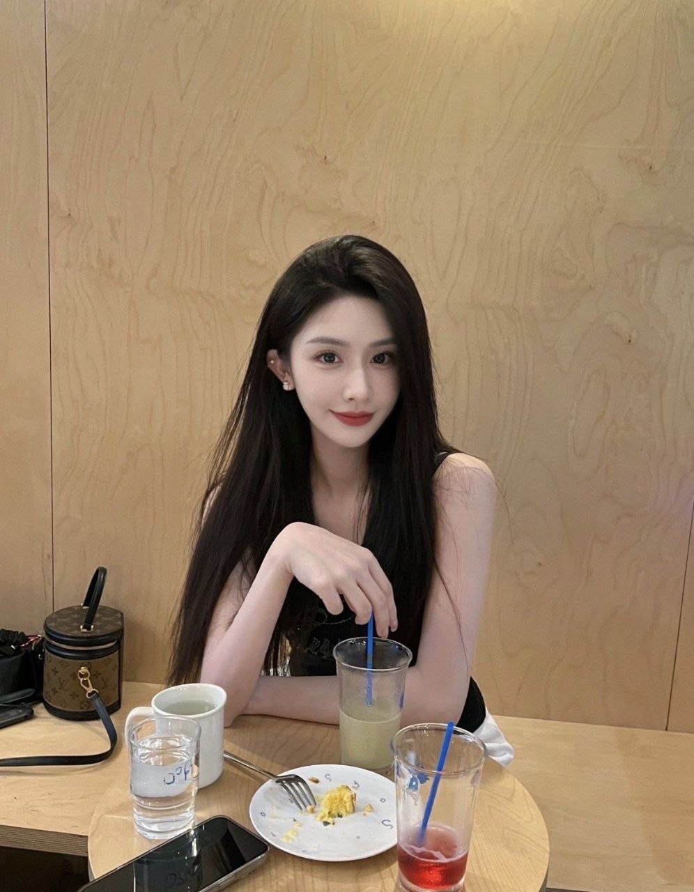 GD208 身材好 高颜值 轻御 无套