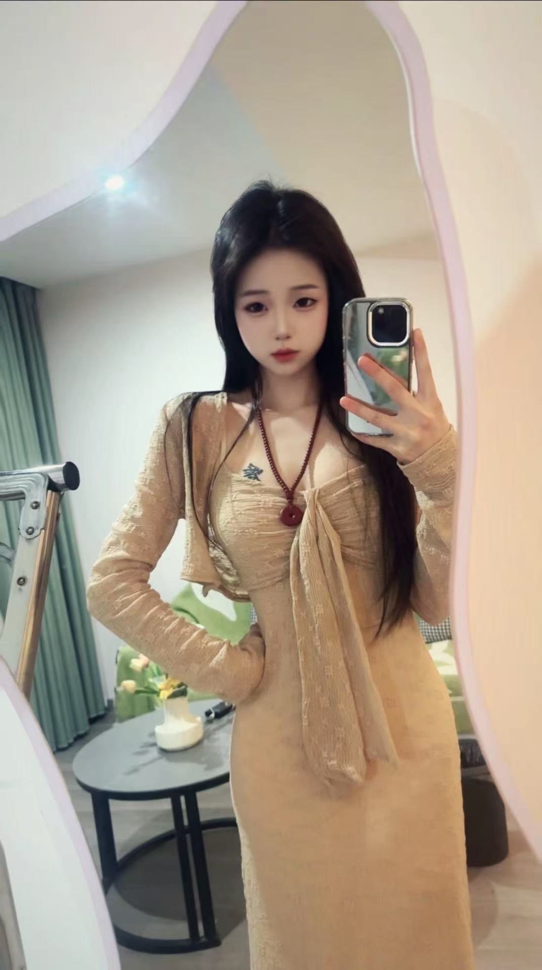 E075