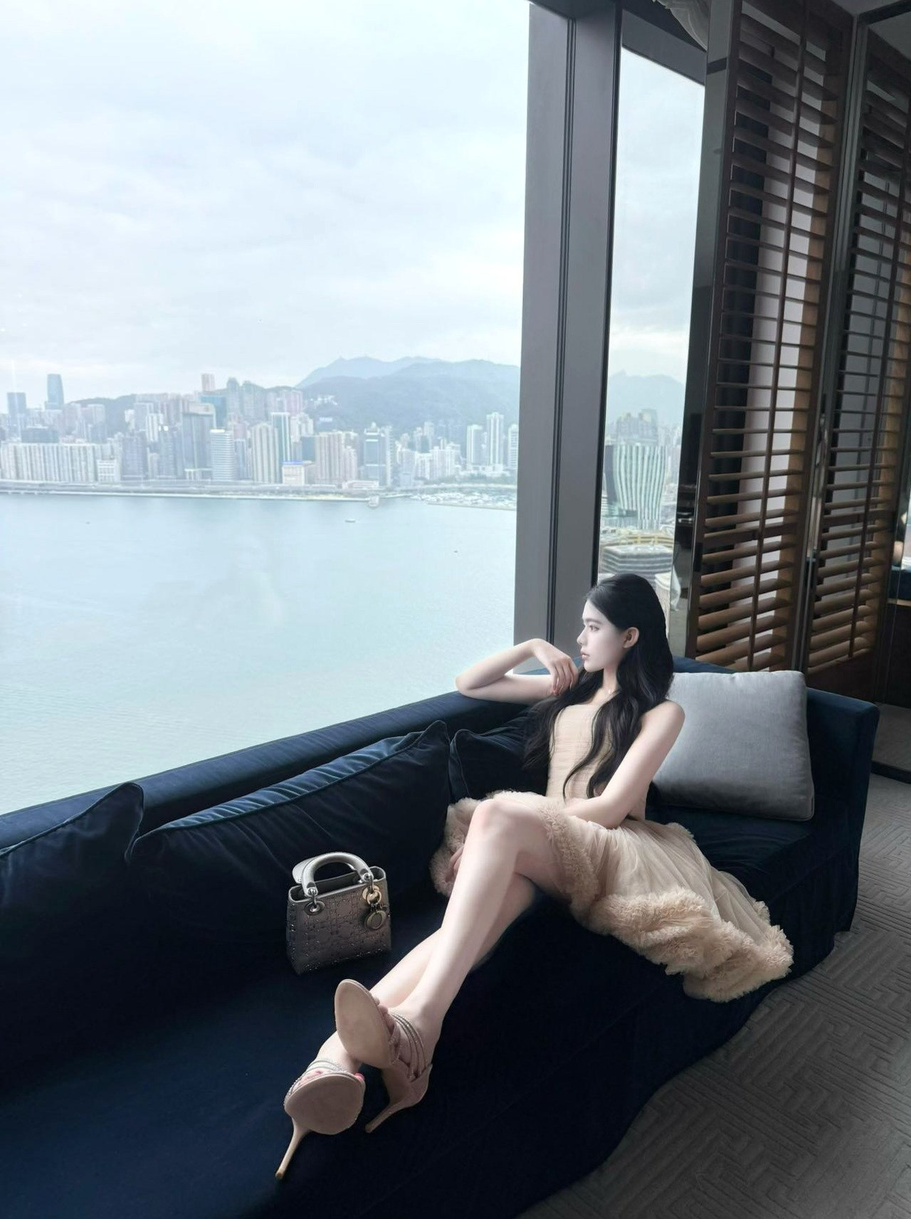 小y