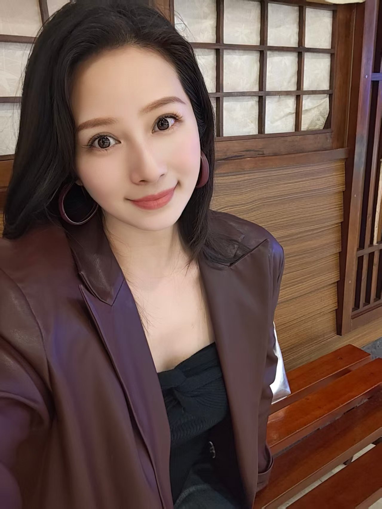 佳佳