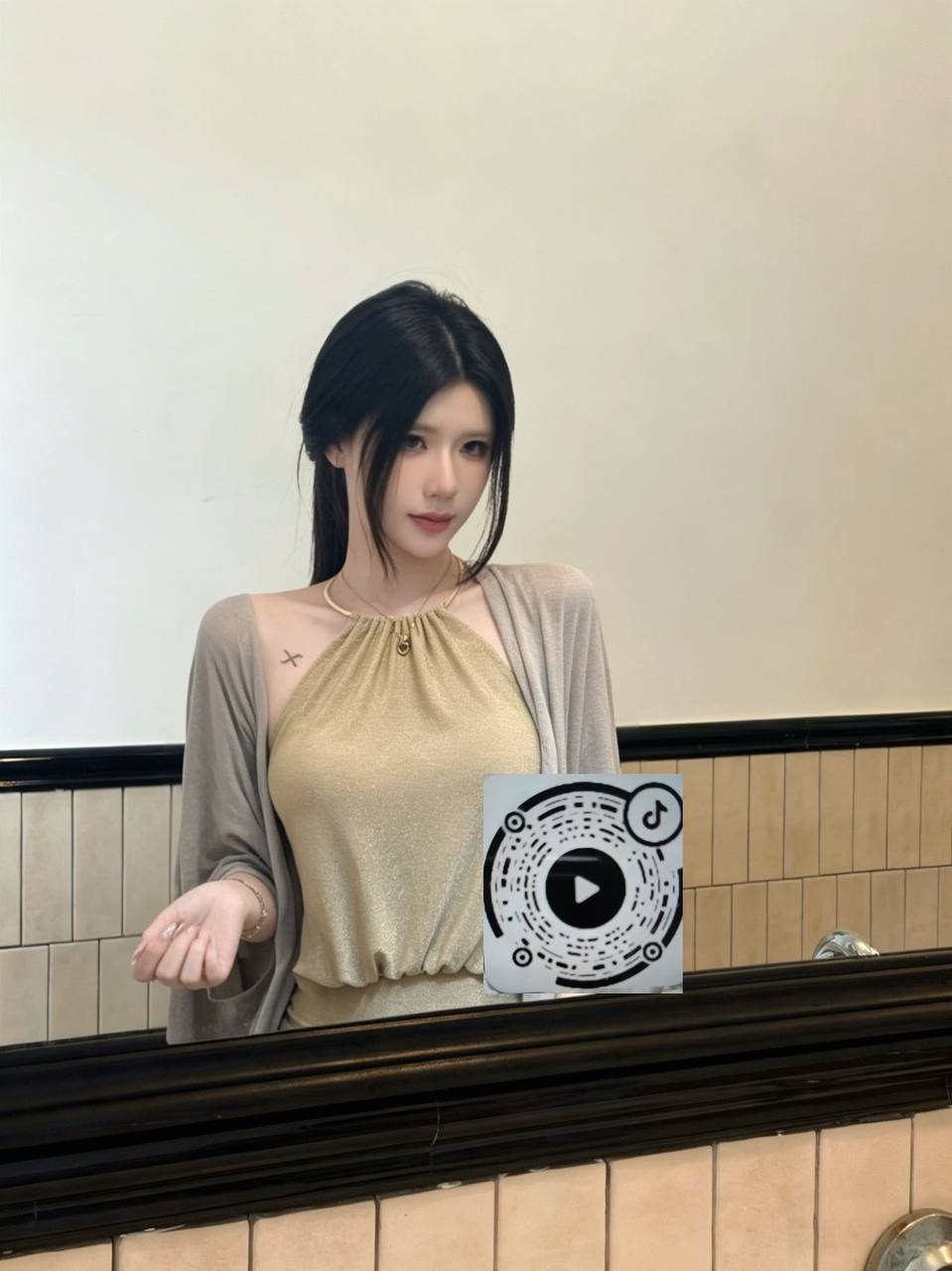 Caz044