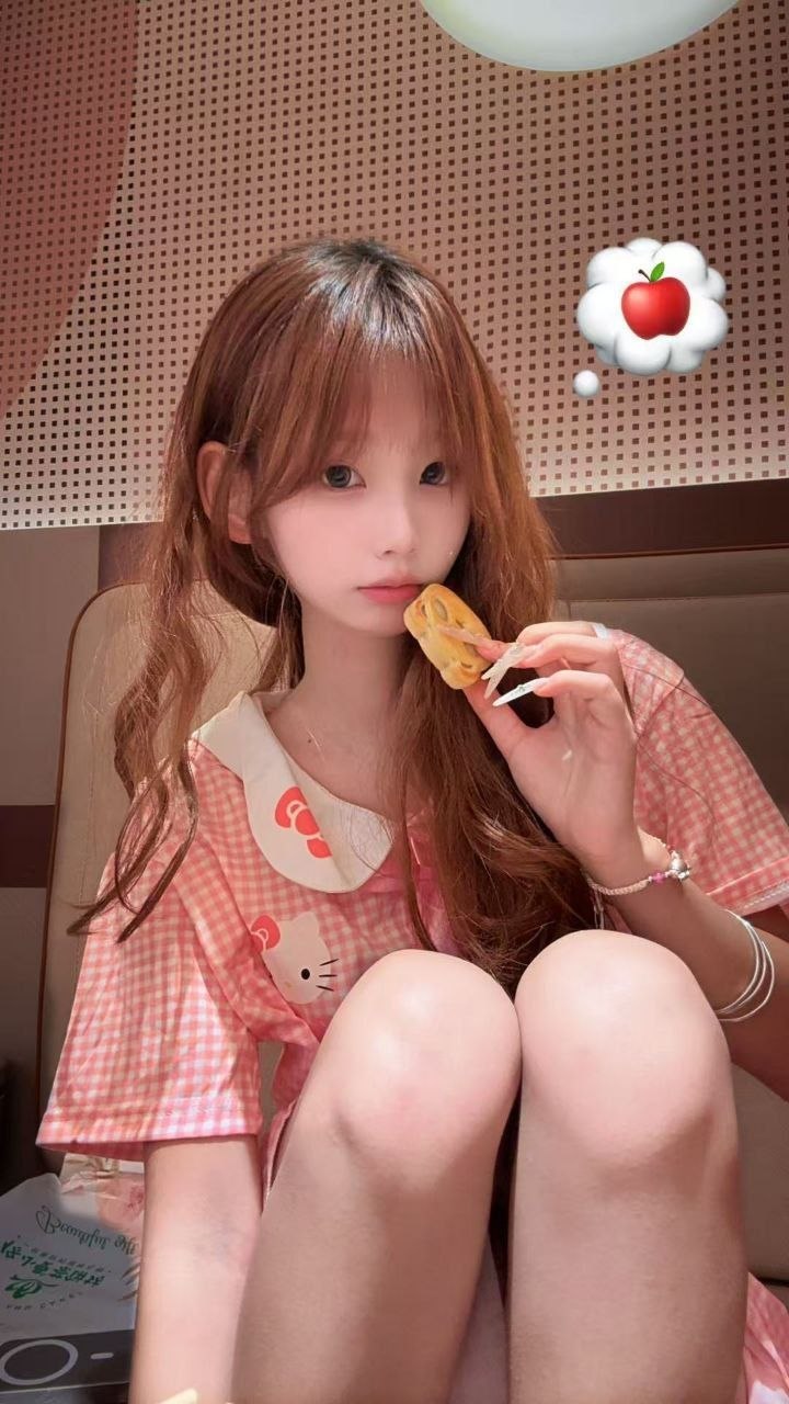 依依