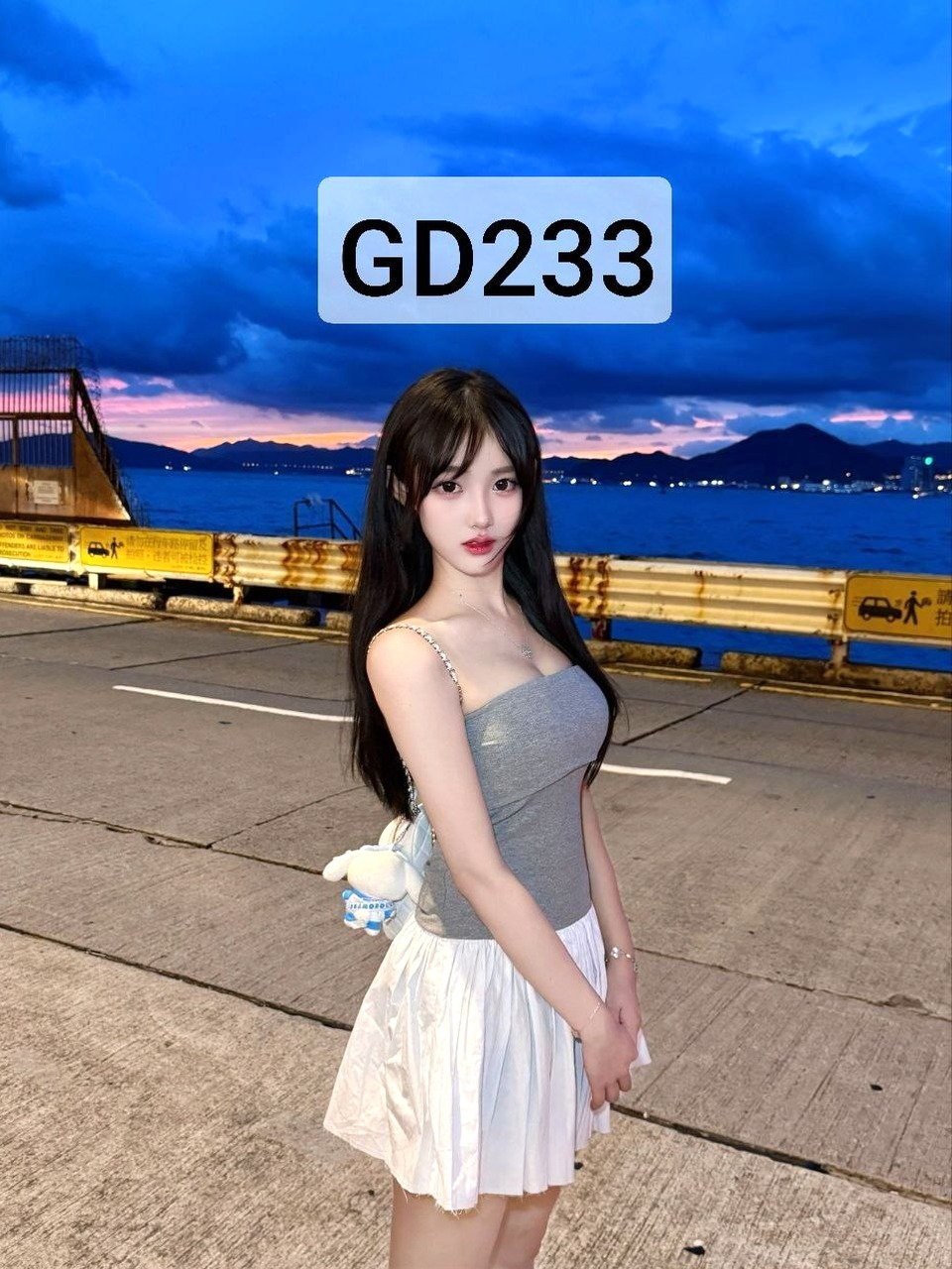 GD233 清纯 舞蹈生 一字马 大长腿 身材比例好