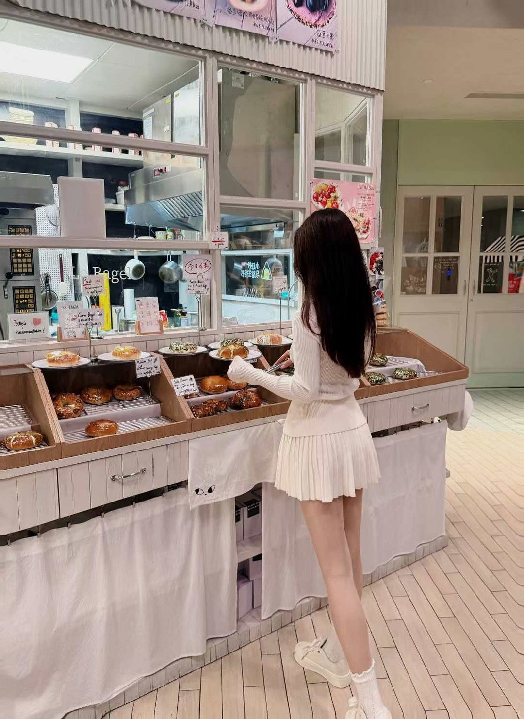 凌琳