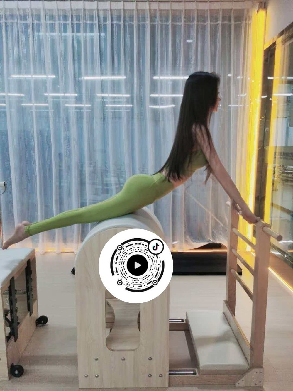 丽娜