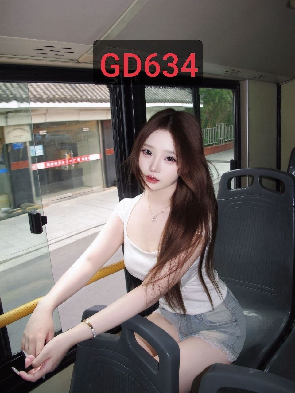 GD634 大胸 冷白皮 三点粉