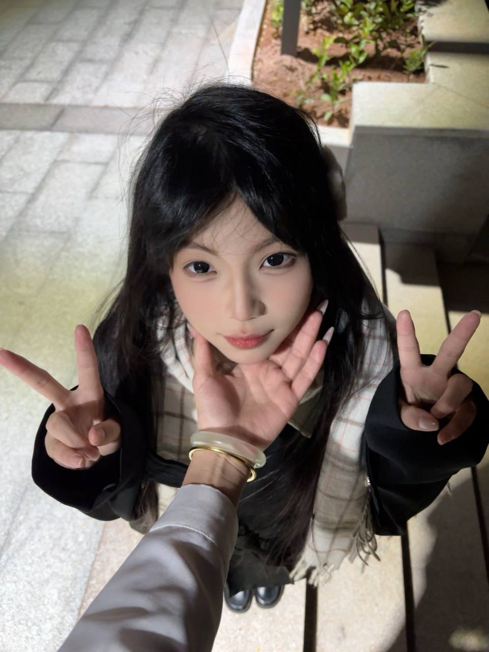 婷