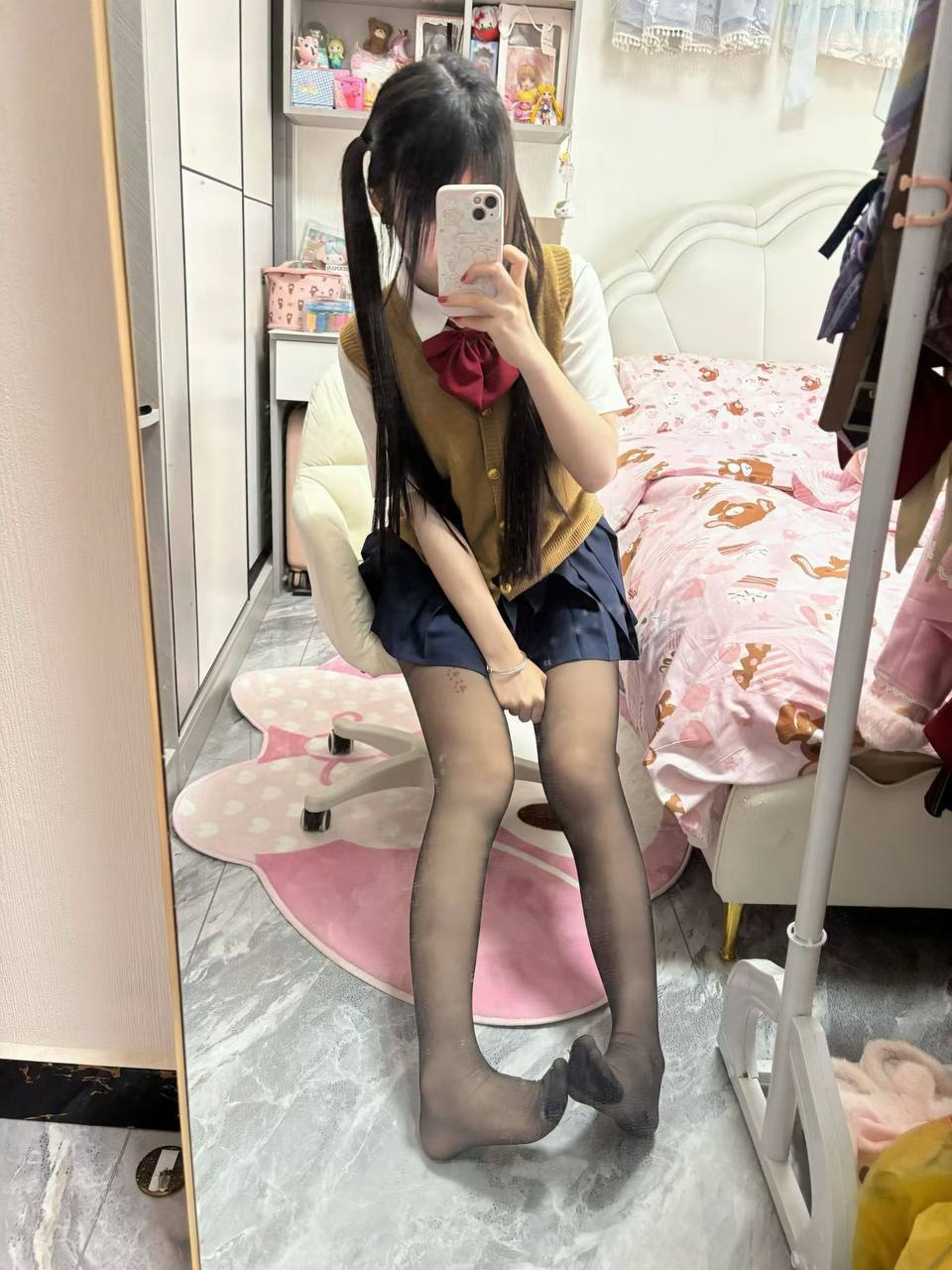 婷
