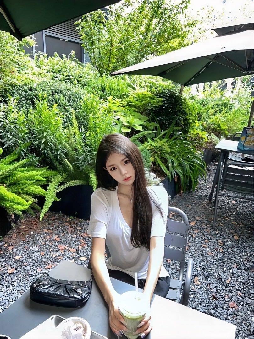 伊伊