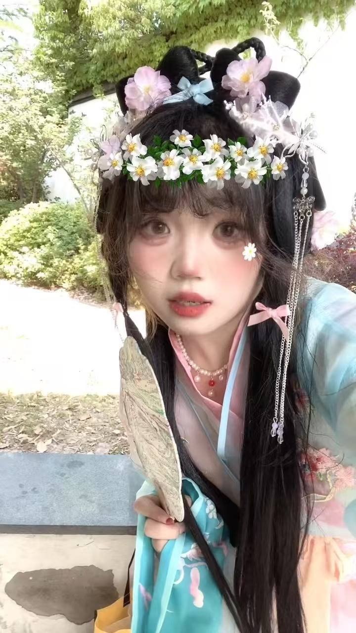 小彤