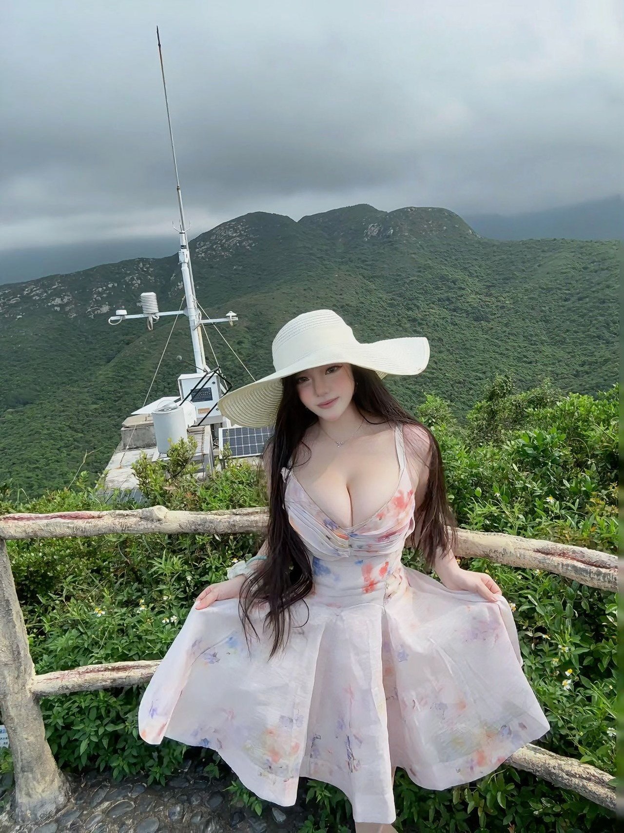 尤尤