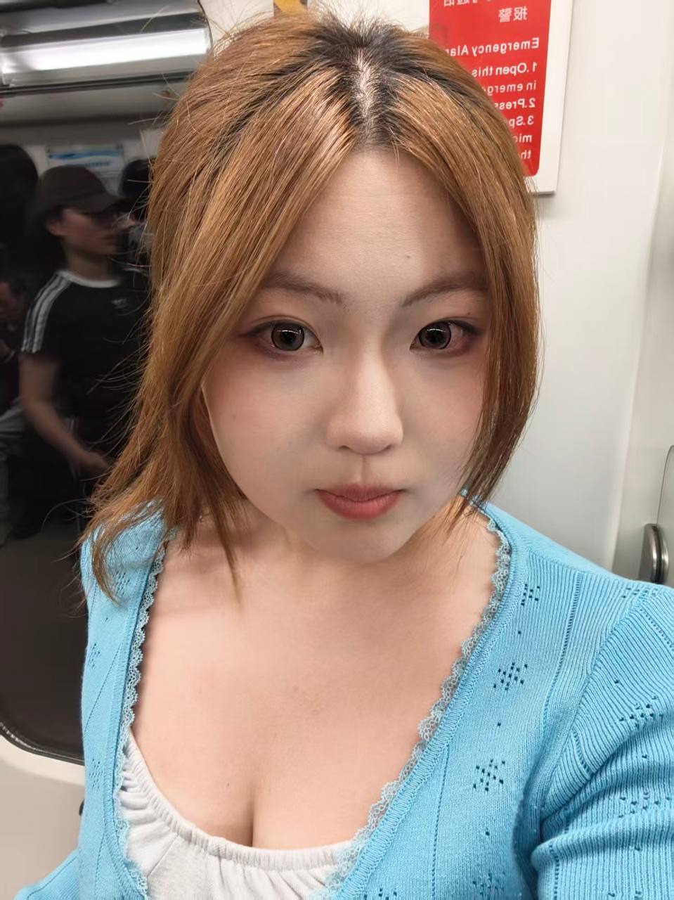隔壁小王