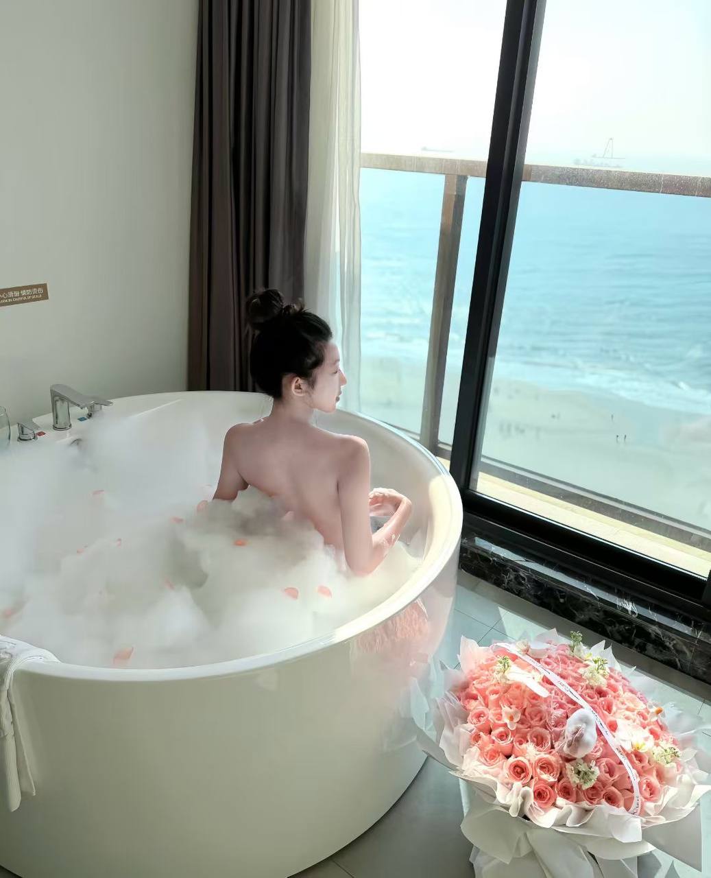 嘉嘉 w少小美