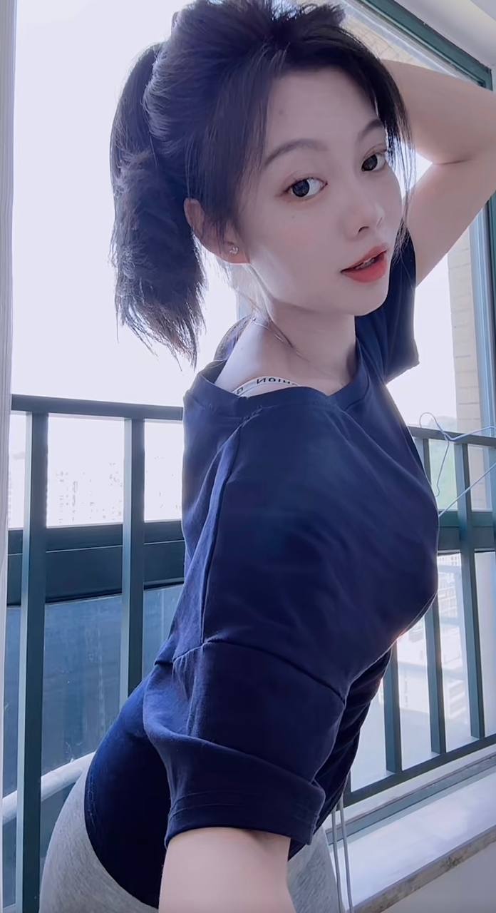 依依