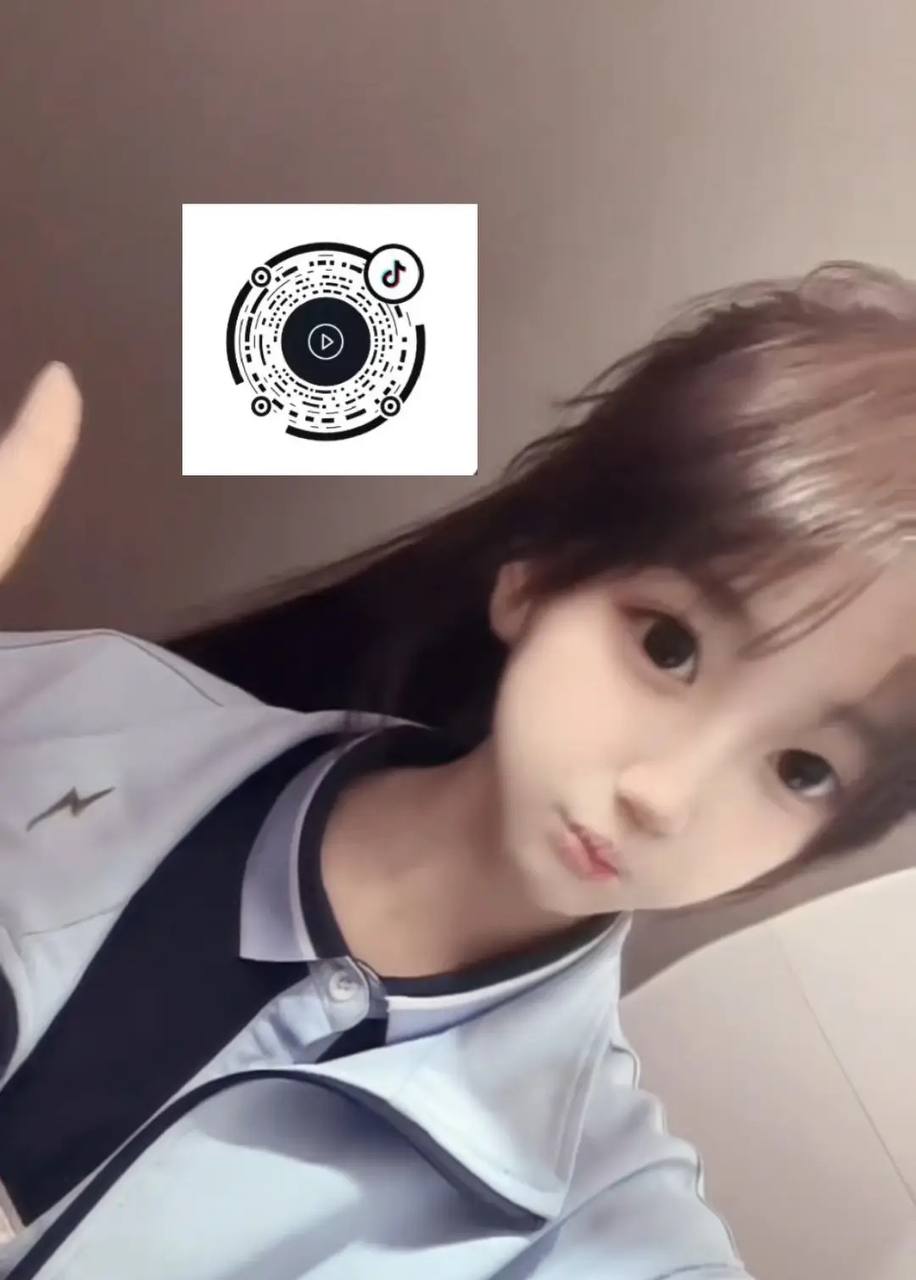 依依