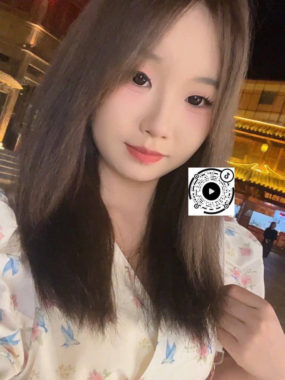 婷婷 X