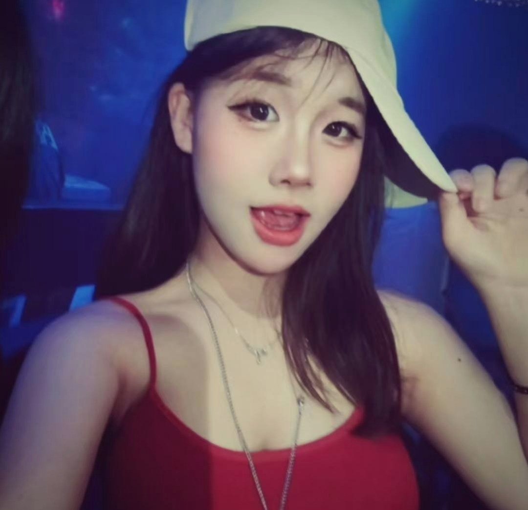 E032