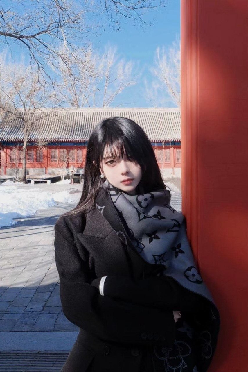 GD192 学霸 兼职模特 多门外语 白幼瘦 无套 内色 女S