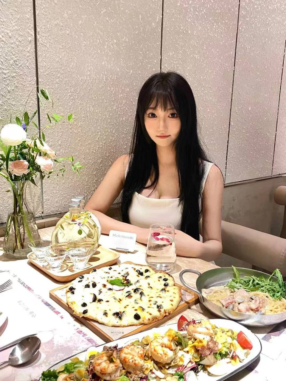 欣欣