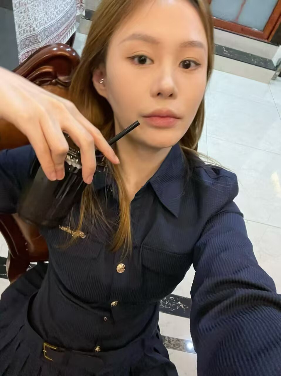 B089