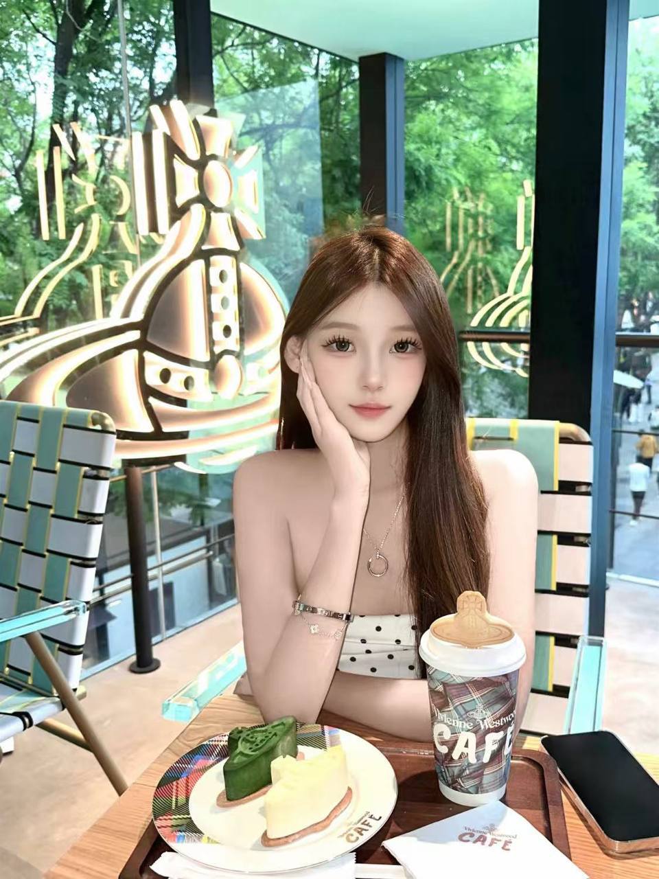 朵朵