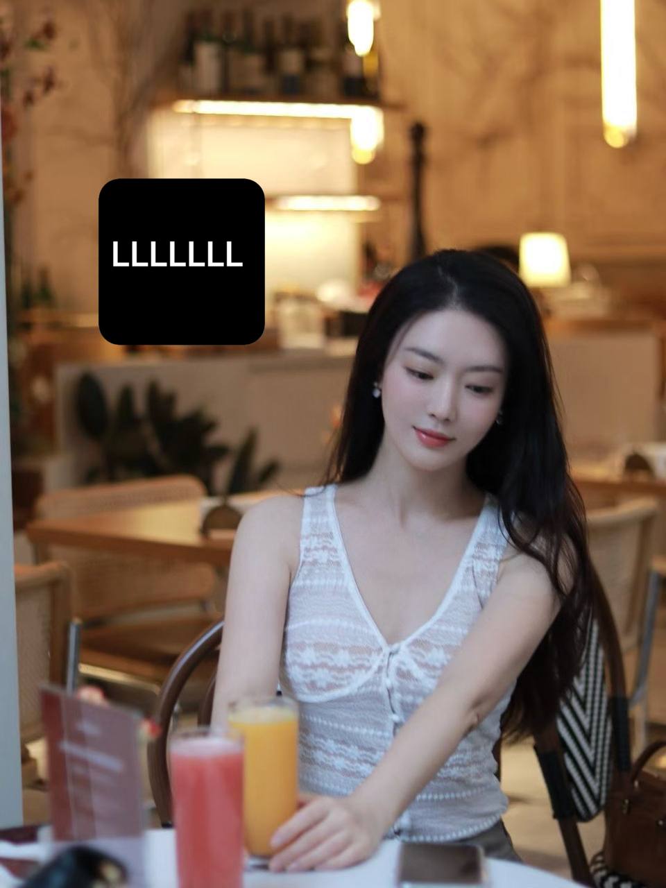 依依 财