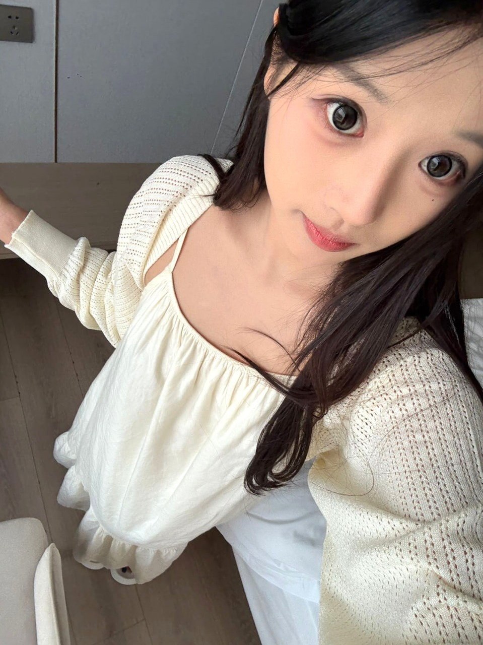 YC083