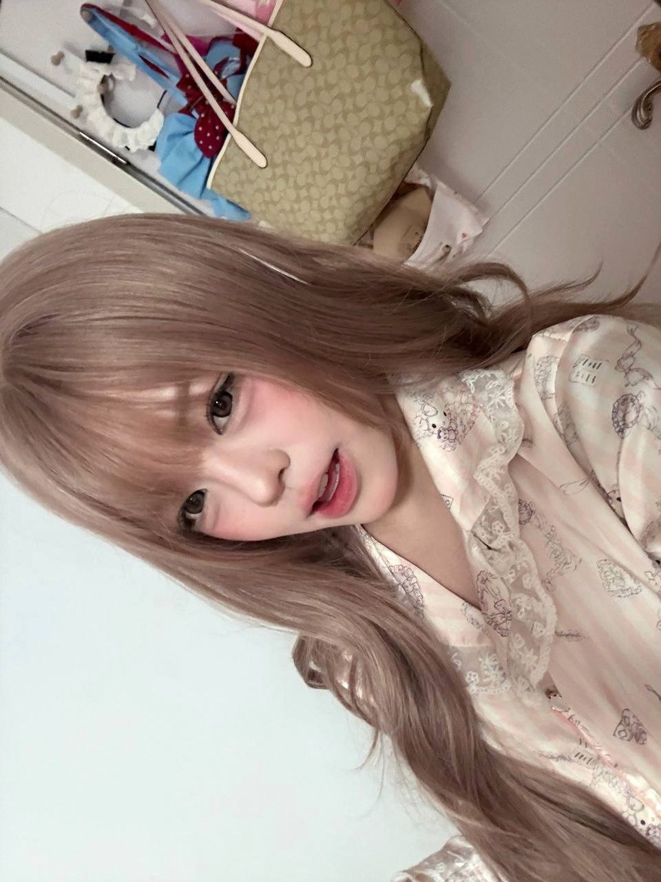 纯纯