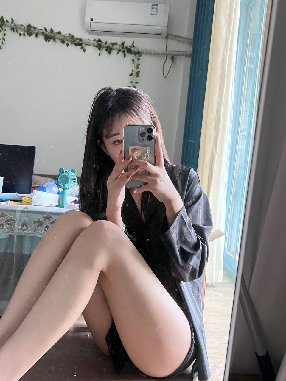 X43