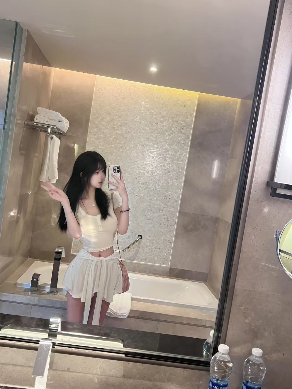A128 空姐 白小纯 天然无整 清纯顶美 筷子腿 不事逼 小蛮腰