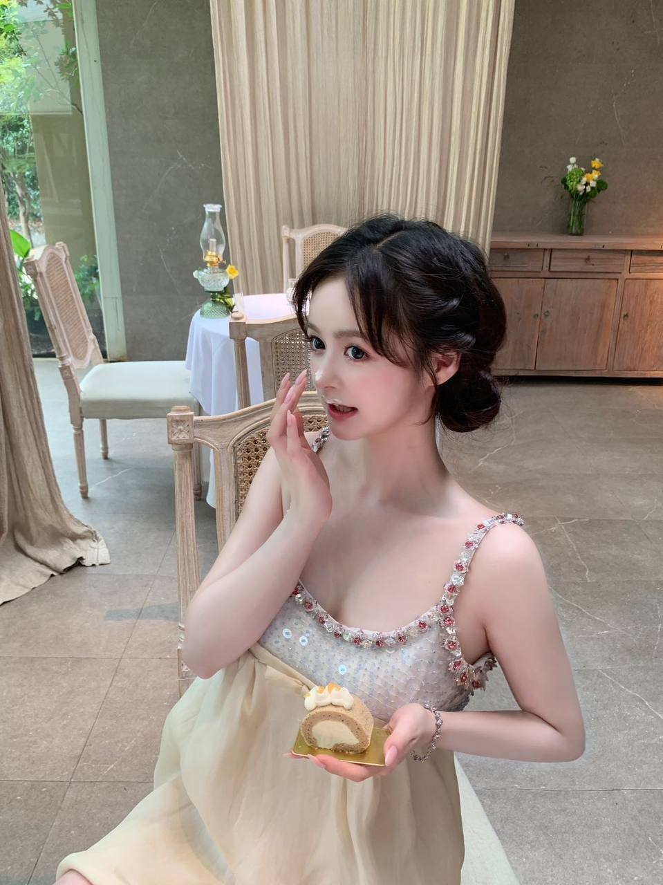 GD553 俄罗斯混血 冷白皮 三点粉 985女大