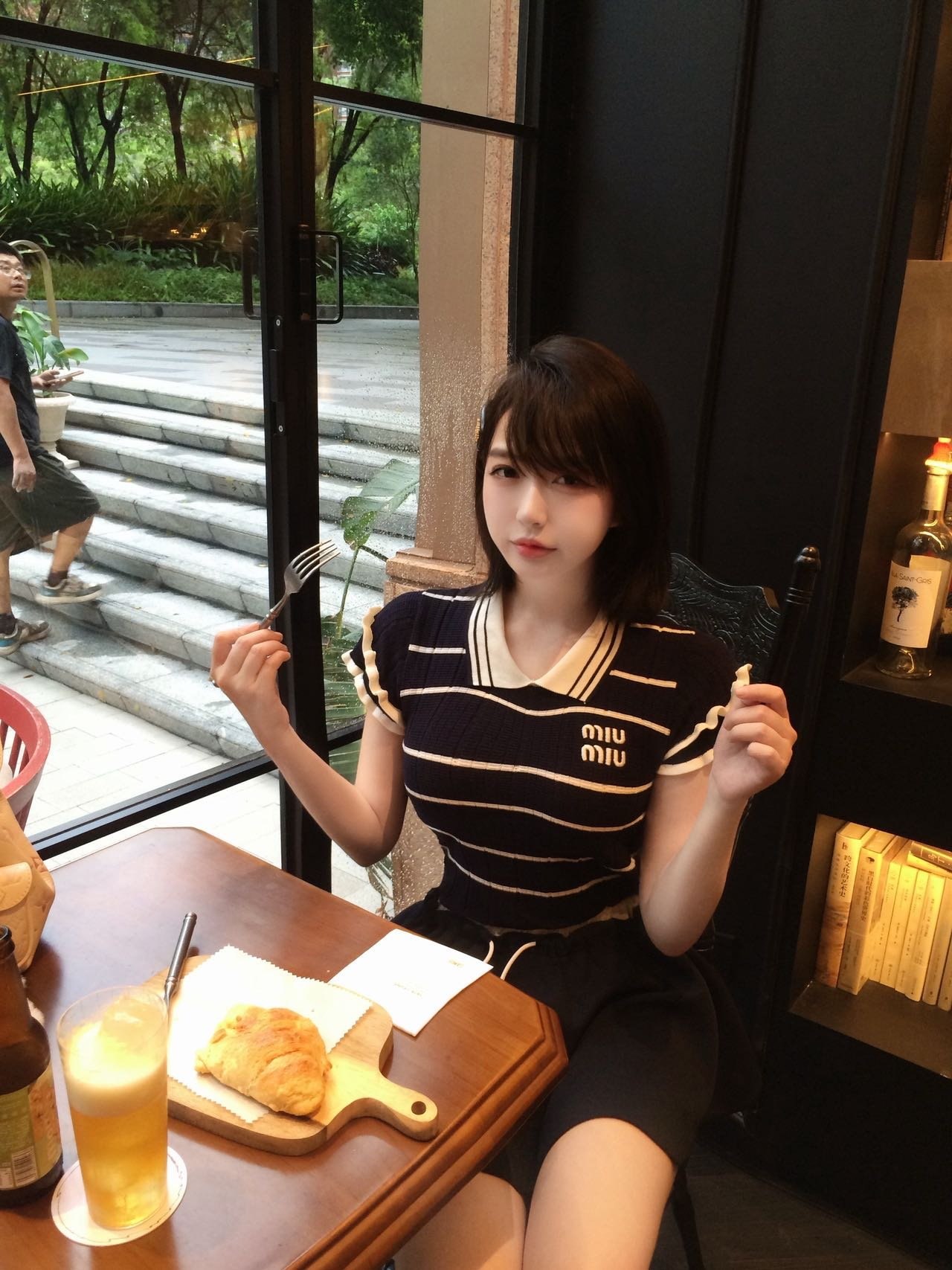 童童