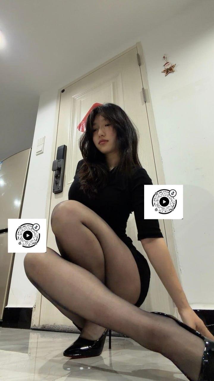 依依