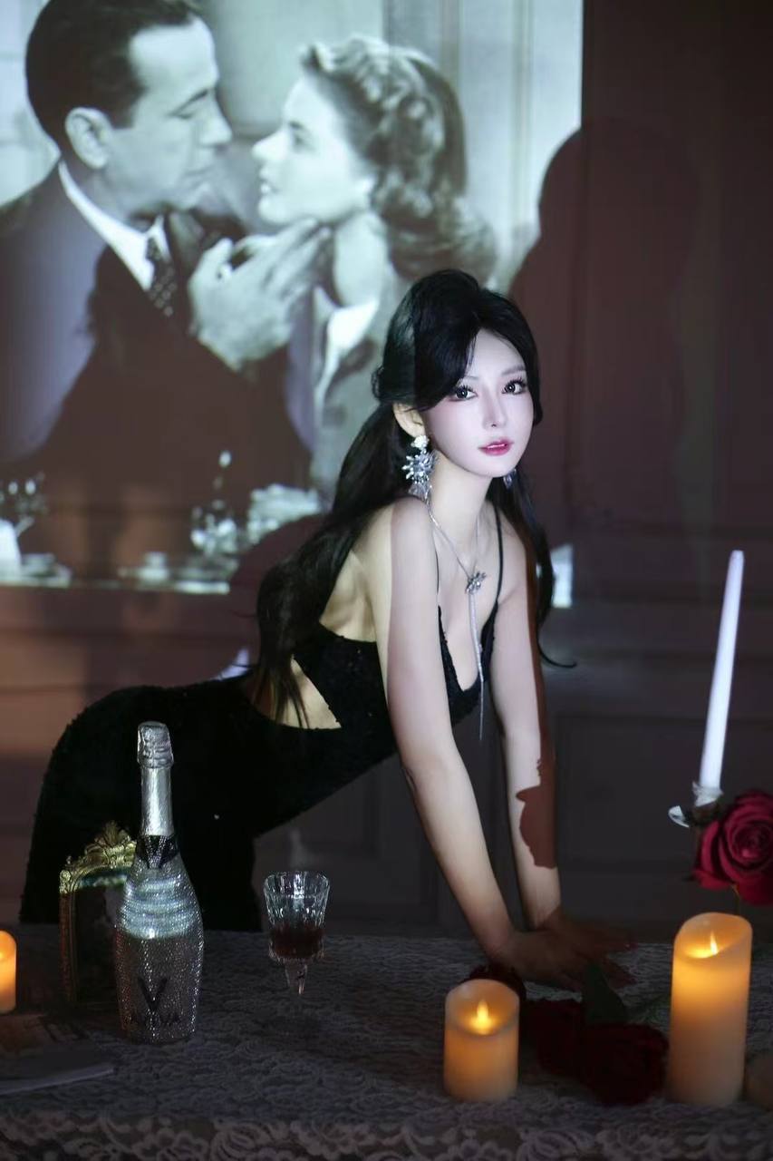 芮芮 w少小美