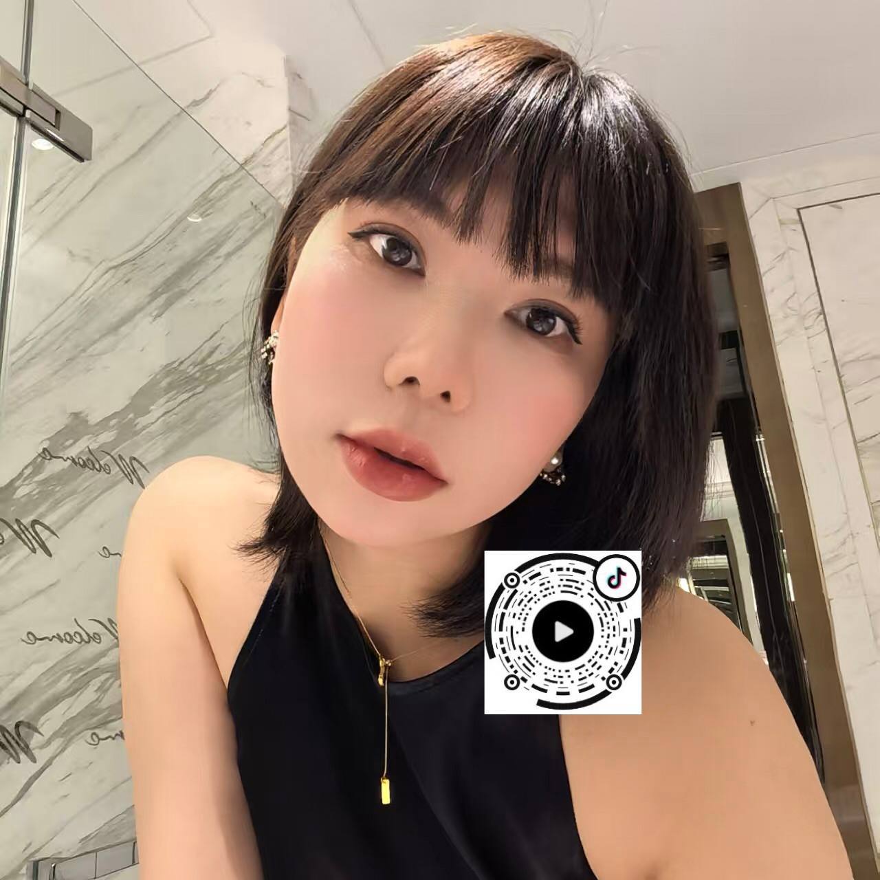 小满 可无可内 自带Qq内衣