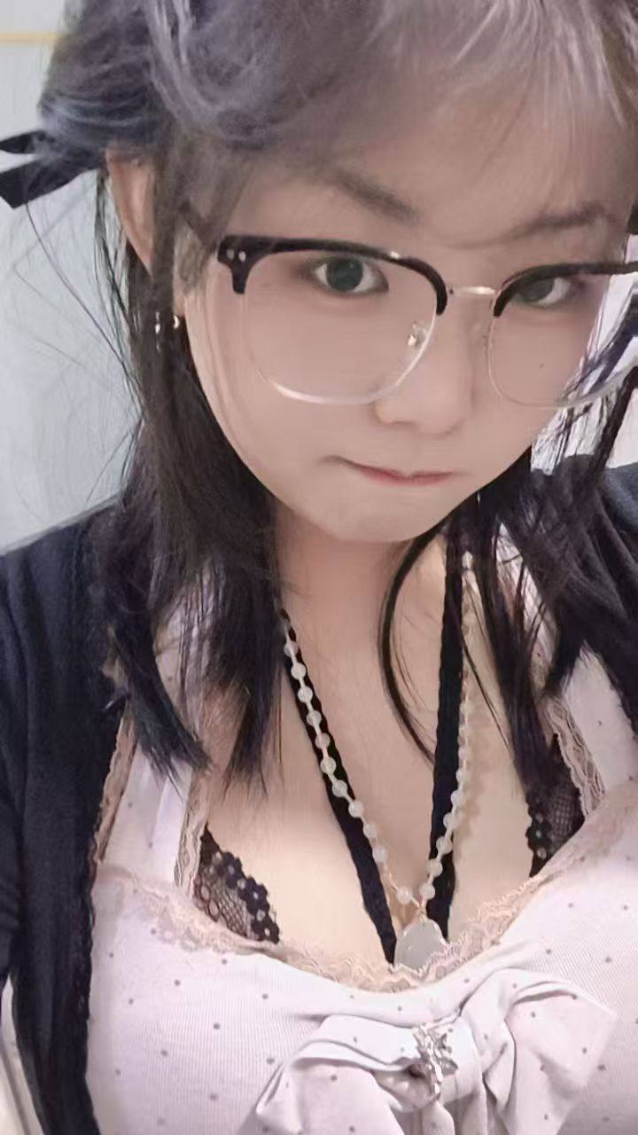 B004