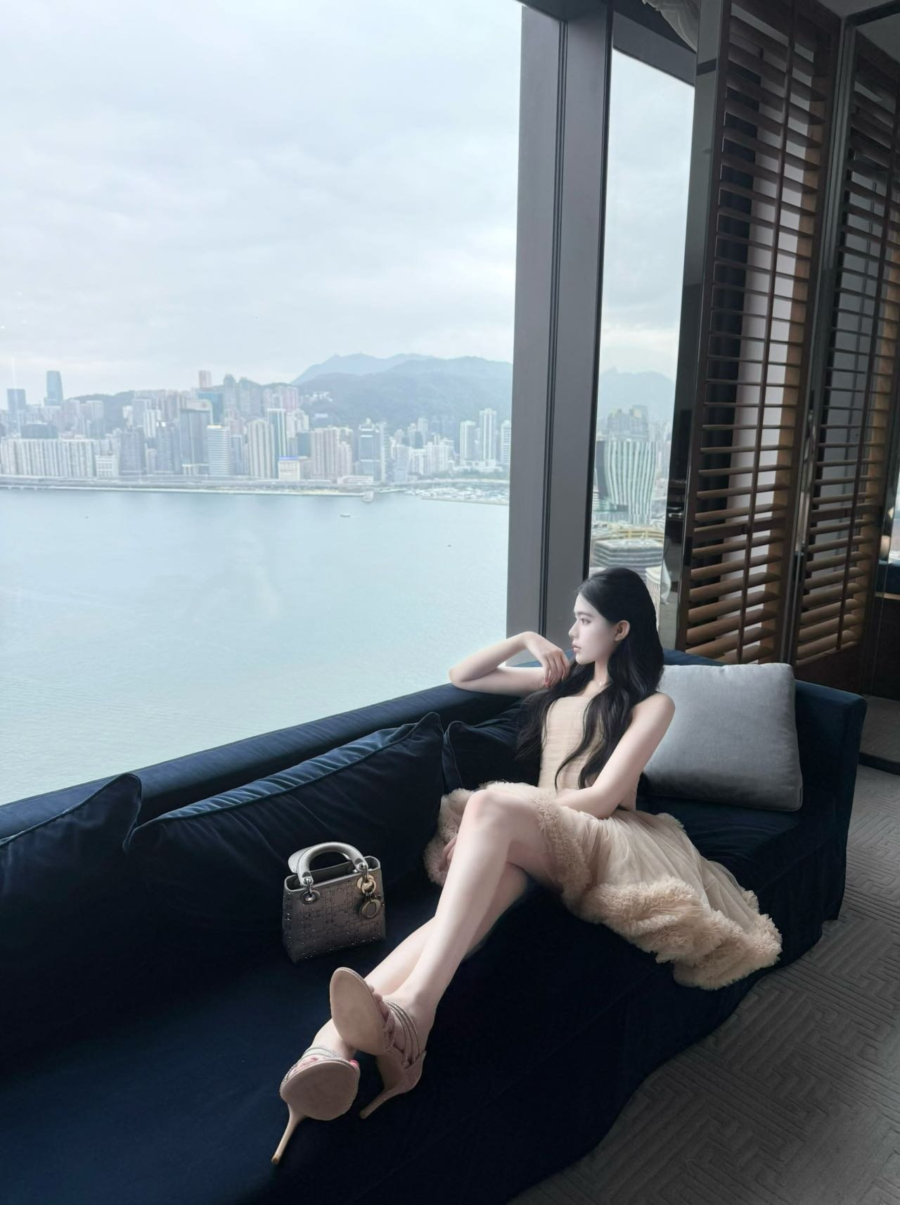 小y