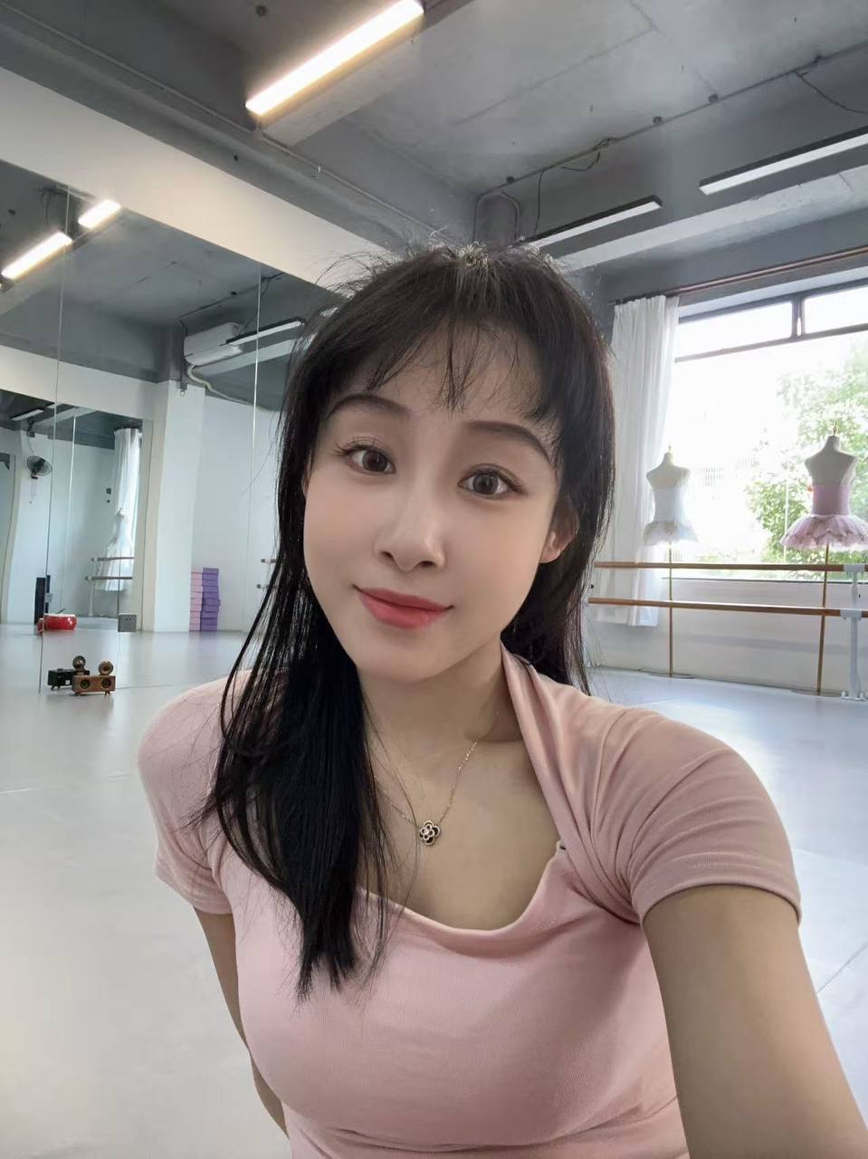 YY